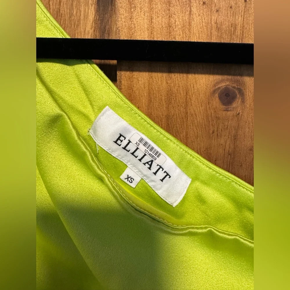 Elliatt‎ Cassini One Shoulder Dress - Picture 6 of 9